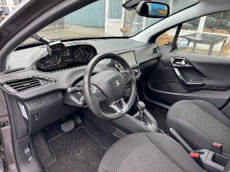 Peugeot 208 1.2 AUTOMAAT PureTech GT-Line picture 7
