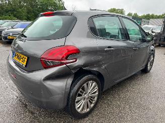 Peugeot 208 1.2 AUTOMAAT PureTech GT-Line picture 5