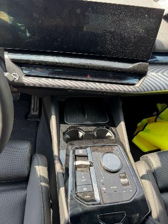 BMW 5-serie 550e xDrive 375 kw bj 2025 picture 14