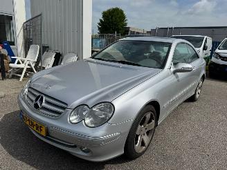 Unfallwagen Mercedes CLK Coupé 240 Elegance AUTOMAAT BJ 2003 315.000 KM 2003/1