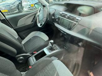 Citroën C4-picasso 1.6 THP Intensive picture 11