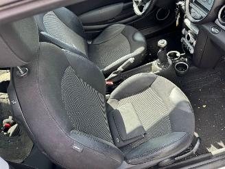 Mini Mini Clubman 1.6 Cooper Pepper picture 9