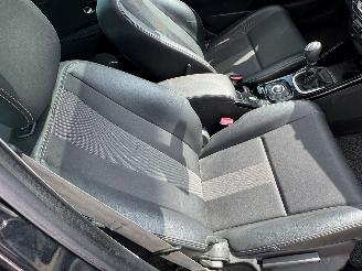 Renault Mégane Estate 1.4 TCe Bose picture 13