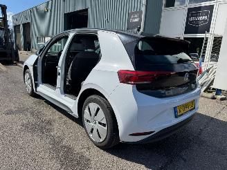 Volkswagen ID.3 Life 58 AUTOMAAT kWh BJ 2020 80.590 KM picture 3