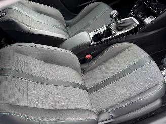 Peugeot 208 1.2 AUTOMAAT PureTech Allure Pack BJ 2022 32.596 KM picture 9