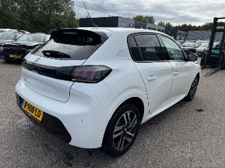 Peugeot 208 1.2 AUTOMAAT PureTech Allure Pack BJ 2022 32.596 KM picture 5