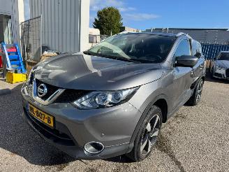 krockskadad bil auto Nissan Qashqai 1.2 Connect Edition BJ 2015 86.370 KM 2015/11