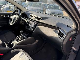 Nissan Qashqai 1.2 Connect Edition BJ 2015 86.370 KM picture 16