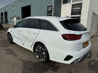 Kia Cee d Sportswagon 1.6 AUTOMAAT GDI PHEV DynamicPlusLine BJ 2023 picture 3