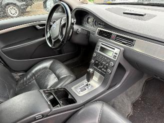 Volvo V-70 2.4D Limited Edition AUTOMAAT picture 9