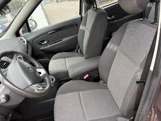 Renault Scenic 1.4 TCe Expression picture 9