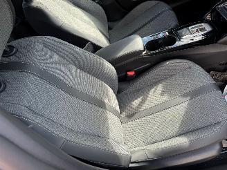 Peugeot 208 Hybrid 100 e-DCS6 Allure AUTOMAAT picture 18