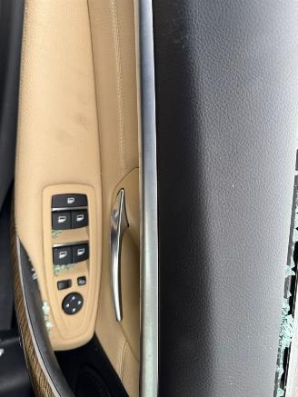 BMW 3-serie 318i Luxury Edition Automaat picture 21