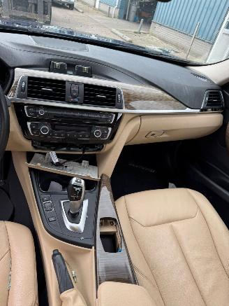 BMW 3-serie 318i Luxury Edition Automaat picture 14