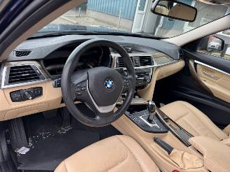 BMW 3-serie 318i Luxury Edition Automaat picture 16