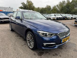 BMW 3-serie 318i Luxury Edition Automaat picture 6