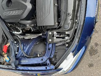 BMW 3-serie 318i Luxury Edition Automaat picture 10