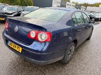 Volkswagen Passat 1.6 FSI AUTOMAAT Trendline picture 5