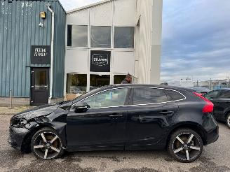 Volvo V-40 1.6 T3 Summum BJ 2012 173.882 KM picture 2