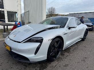 Voiture accidenté Porsche Taycan 4S Performance 84 kWh 360 KW 489 PK 2021/6