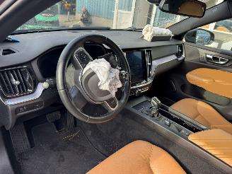 Volvo V-60 2.0 T5 Momentum 250 PK AUTOMAAT picture 12