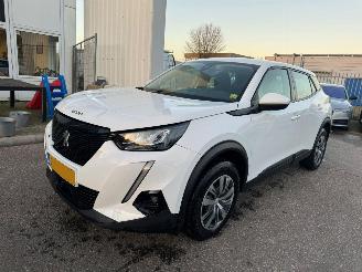 krockskadad bil auto Peugeot 2008 1.2 PureTech Blue Lease Active 2021/5