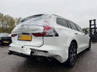 Volvo V-60 2.0 B3 AUTOMAAT BJ 2022 Momentum Busines picture 5