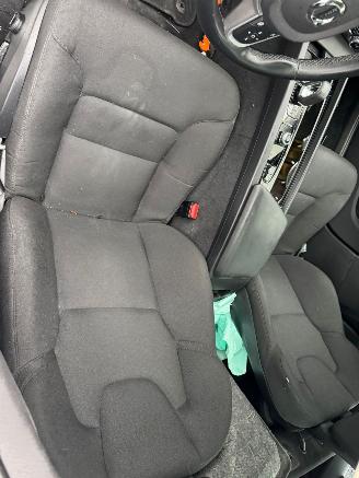 Volvo V-60 2.0 B3 AUTOMAAT BJ 2022 Momentum Busines picture 20