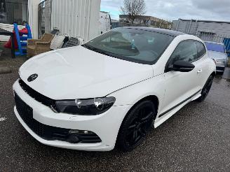 krockskadad bil auto Volkswagen Scirocco 1.4 TSI Highline Plus 2009/8