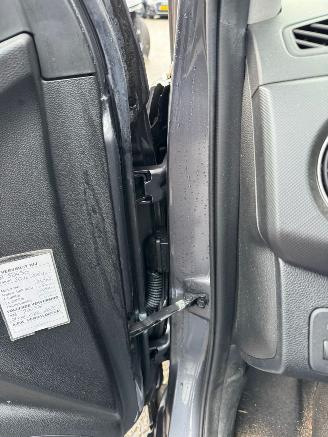 Hyundai I-10 1.0i i-Motion Go! 2016 picture 15