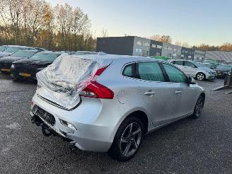 Volvo V-40 2.0 D4 R-Design Business picture 5