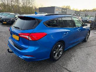 Ford Focus Wagon 1.0 EcoBoost ST Line Business picture 5