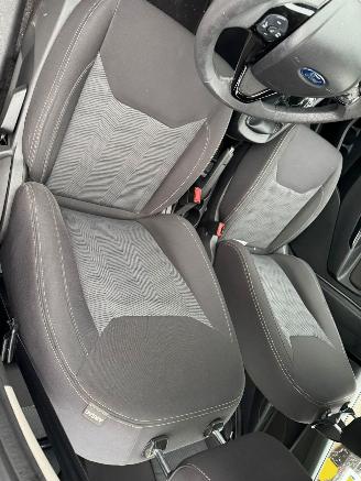 Ford Ka+ 1.2 Trend Ultimate BJ 2016 50.920 KM picture 18