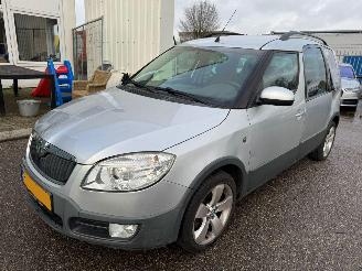 Avarii autoturisme Skoda Roomster 1.6-16V AUTOMAAT Scout BJ 2008 76137 KM 2008/6