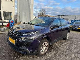 damaged passenger cars Citroën C4 cactus 1.2 PureTech Business 110.582 KM 2017/12