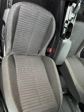 Peugeot e-208 EV Active 50 kWh picture 17