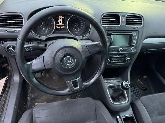 Volkswagen Golf 2.0 TDI Highline picture 13