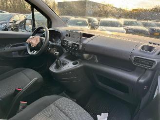 Toyota Proace CITY 1.5 D-4D Cool Comfort picture 15