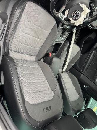 Volkswagen Tiguan 1.5 TSI ACT Highline Business R AUTOMAAT picture 20