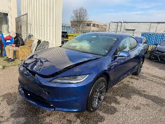 uszkodzony samochody osobowe Tesla Model 3 RWD 60 kWh AUTOMAAT BJ 2024 27.169 KM 2024/3