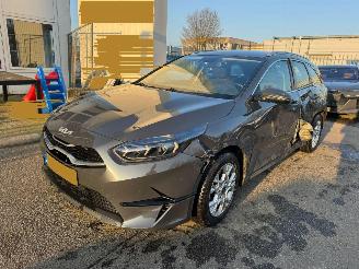 Schadeauto Kia Ceed Sportswagon 1.0 T-GDi DynamicLine 2022/5