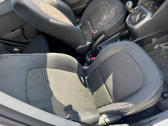 Hyundai I-10 1.0i i-Drive picture 15