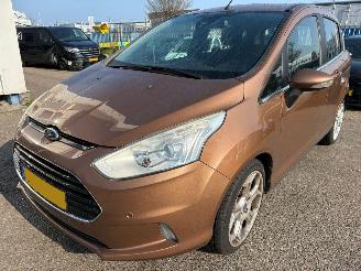 uszkodzony samochody osobowe Ford B-Max 1.0 EcoBoost Titanium 2013/2