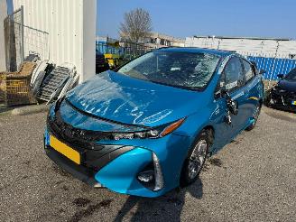 krockskadad bil auto Toyota Prius 1.8 AUTOMAAT Executive 2020/7