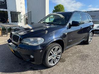 Unfallwagen BMW X5 xDrive30d High Executive 2011/1