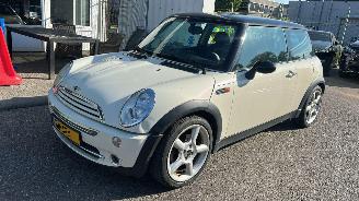 Voiture accidenté Mini Cooper 1.6 Cooper 2004/10