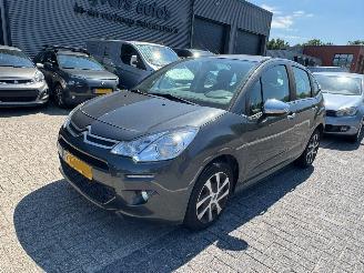 Unfallwagen Citroën C3 1.2 VTi Collection 2013/5