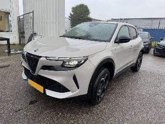 škoda osobní automobily Alfa Romeo Junior 1.2 Turbo Hybrid Ibrida Ti AUTOMAAT 2026/3