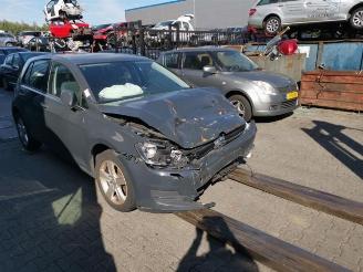 Vrakbiler auto Volkswagen Golf Golf VII (AUA), Hatchback, 2012 / 2021 1.6 TDI 16V 2014/3