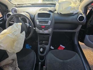 Peugeot 107 107, Hatchback, 2005 / 2014 1.0 12V picture 9